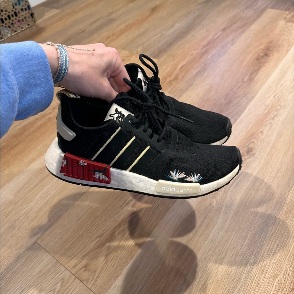 Womens adidas NMD R1 size 7.5